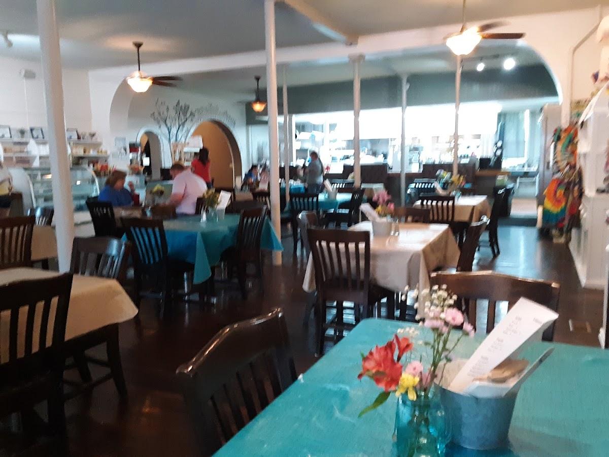 Family Tree-Ts Restaurant and Catering