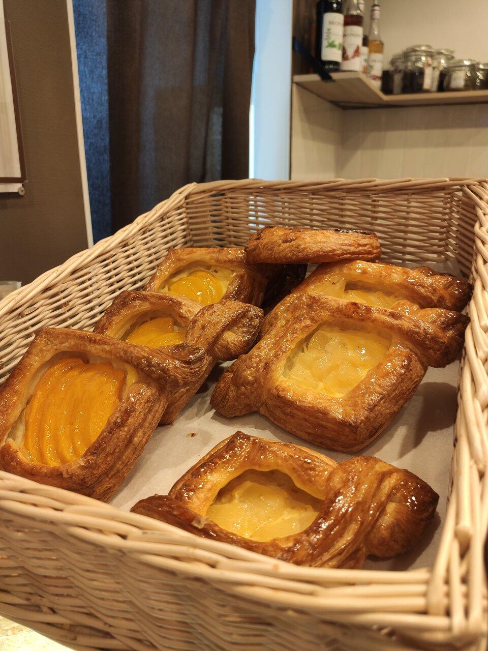 Между строк