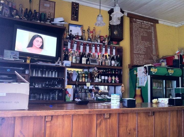 Bar, restaurant cerveceria " el uranio "