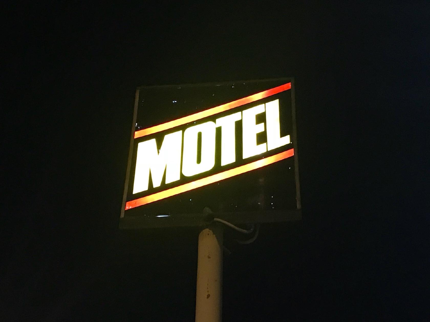 Wedderburn Hotel