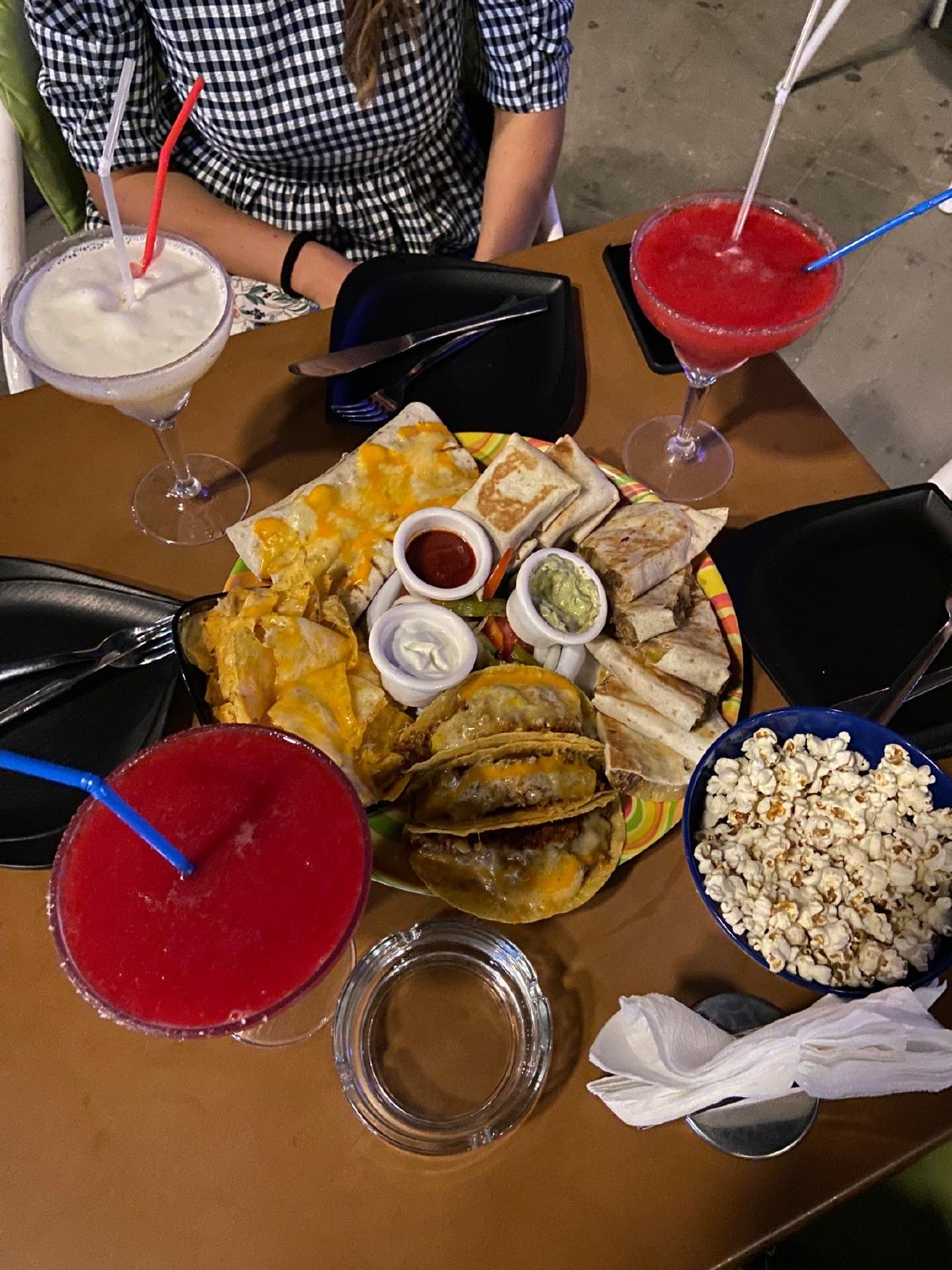 Royal Ris Restaurant - Margarita Bar & Mexican Restaurant
