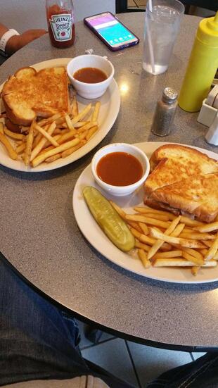 Benji's Deli