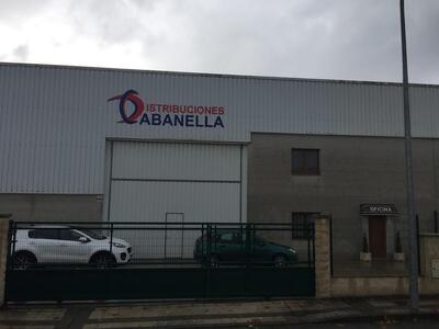Distribuciones Cabanella Navia S.L.