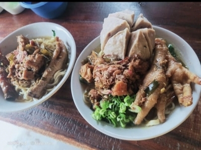 Bakso & mie ayam MANALAGI