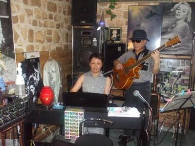 World Pops & Jazz Bar ハチブオンプ