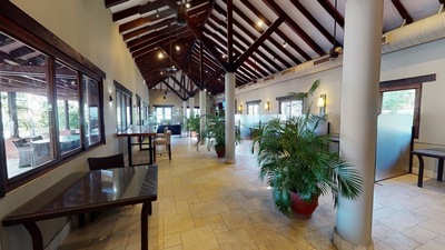Hoyo 19, Golf Club Snack Bar