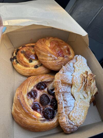 Pelican Croissanterie