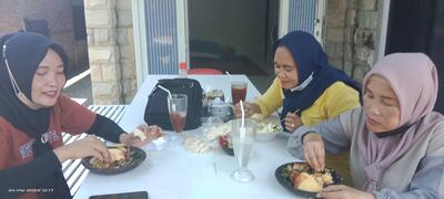 Bakso Tumpeng Naru & Soto Seger