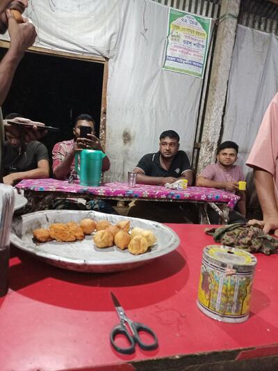 উজান ভাটি টি ষ্টল