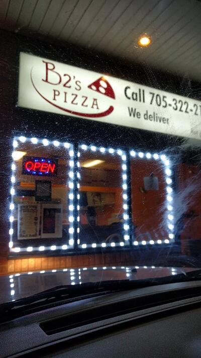 B2's Pizza