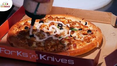 Forks n knives pizza kitchen