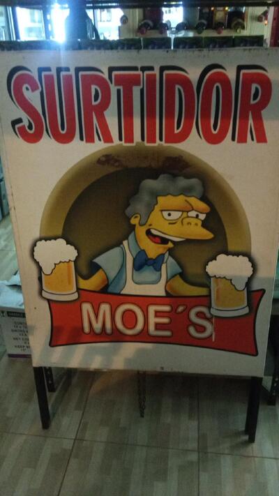 Moes surtidor