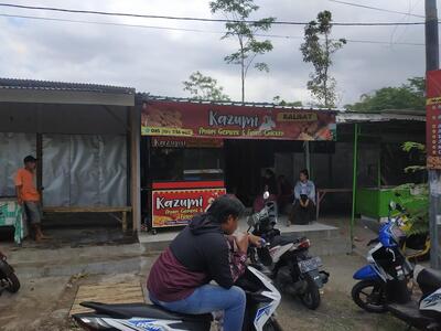 Kazumi Ayam Geprek & Fried Chicken
