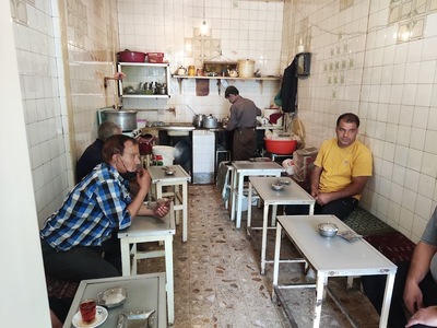 قهوه خانه عمو کرم