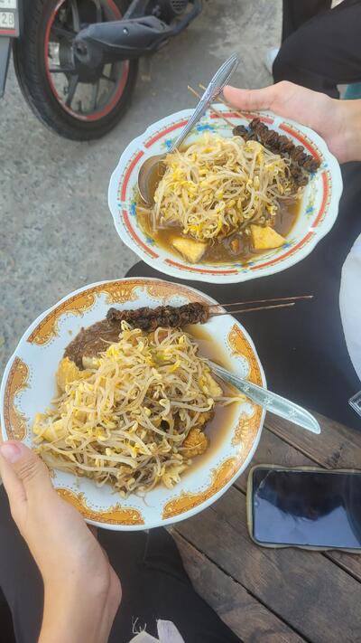 Lontong Balap Cak Brenk