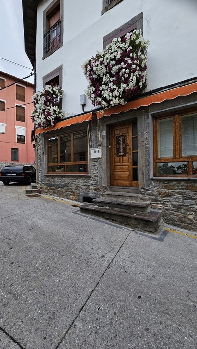 Restaurant bhetania
