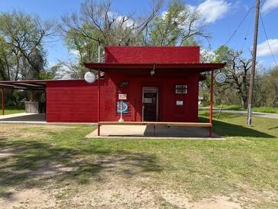 Lone Oak Lounge, Calvert, TX