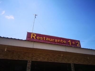 restaurante 1+2