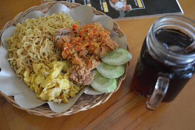 Djoeragan Chicken Kuningan