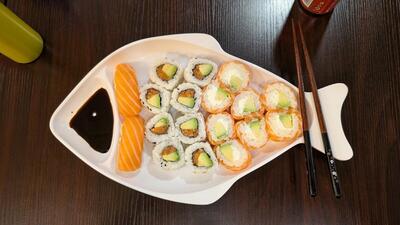 Sushi salmon