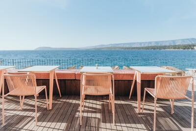 A•Bay Beach Bar