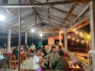ร้านอาผ่า อาหารตามสั่ง