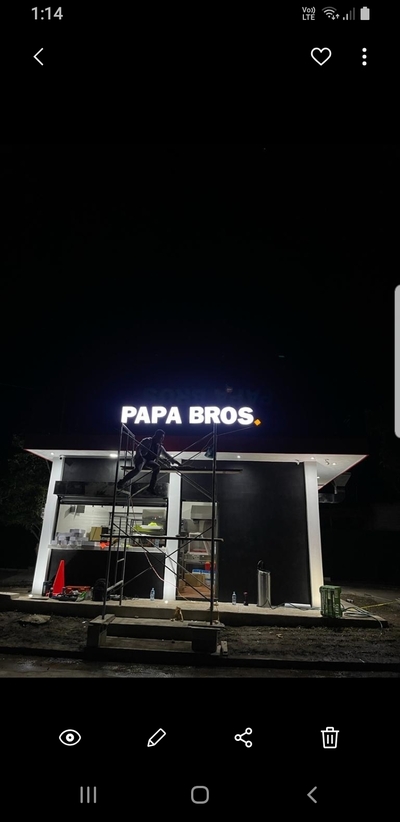 PAPA BROS.