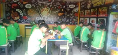 Ayam Geprek Om Ghie