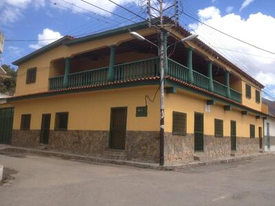 Bar Licoreria Chiflin
