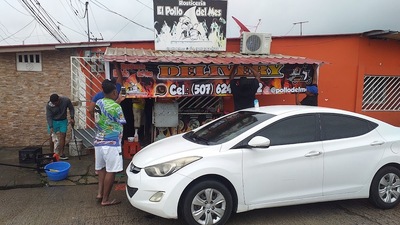 Rosticeria el pollo del mes
