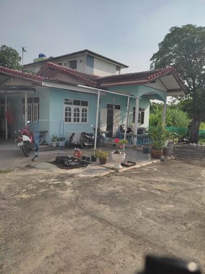 ข้าวหมูทอดน้องเอม
