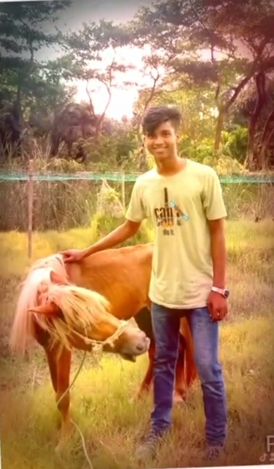 মদিনা ফাস্ট ফুড এন্ড কফি হাউজ
