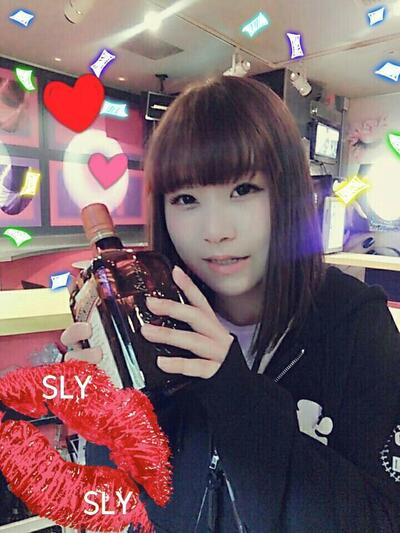 ガールズバーＳＬＹ
