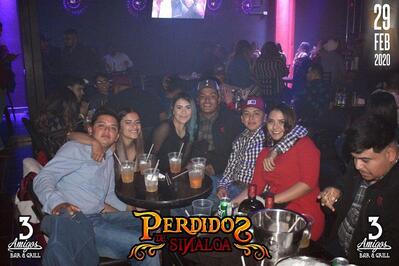 Tres Amigos Bar & Grill