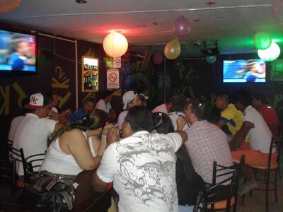 PK2 "Bar Karaoke Discotek"