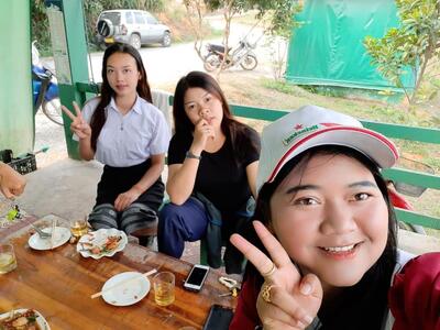 ຮ້ານອາຫານລາບແຊບ ນາງແກ້ວ