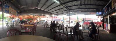 Restoran Pantai 巴东海边海鲜亚叁鱼餐室