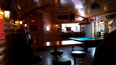 Red Rock Pub & Pizza