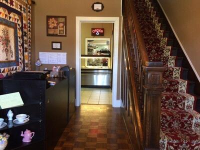 White House Cafe and Tea Room