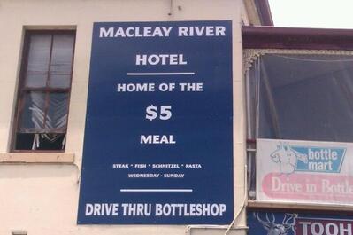 Macley River Hotel