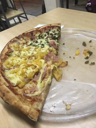 Brujos Pizza