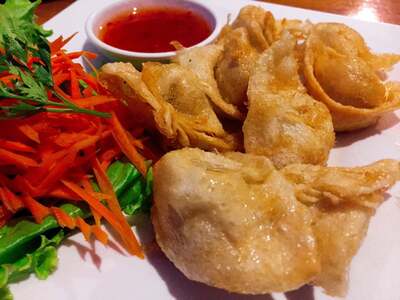 อาหารร้านไม้