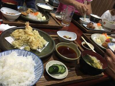 寿し 板前料理 小料理 御食事処 治作