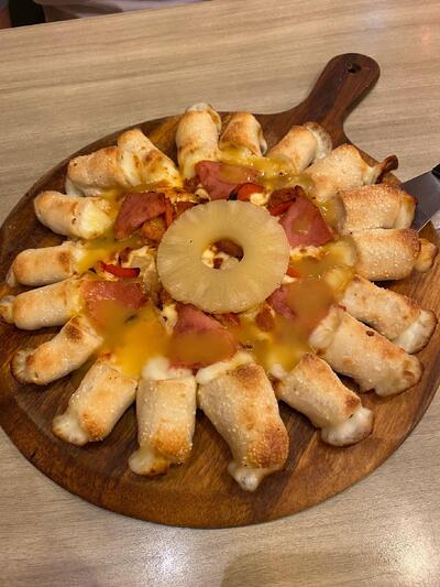 Pizza Hut AEON Station 18