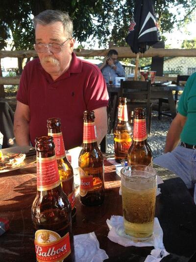 Poroto's Bar & Grill