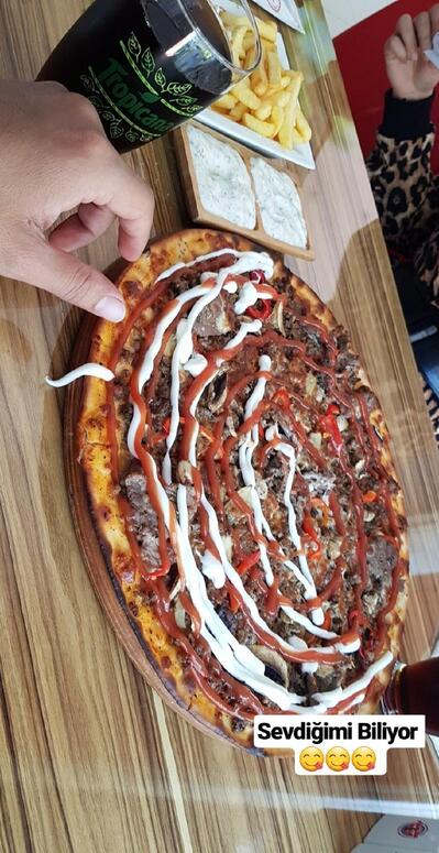 American Pizza House