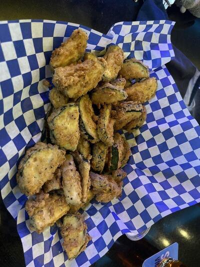 Booty's Wings Burgers & Beer