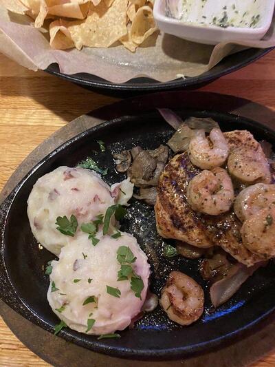 Applebee's Grill + Bar