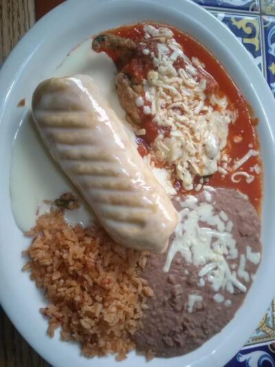 Los Amigos Supermarket