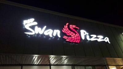 Red Swan Pizza